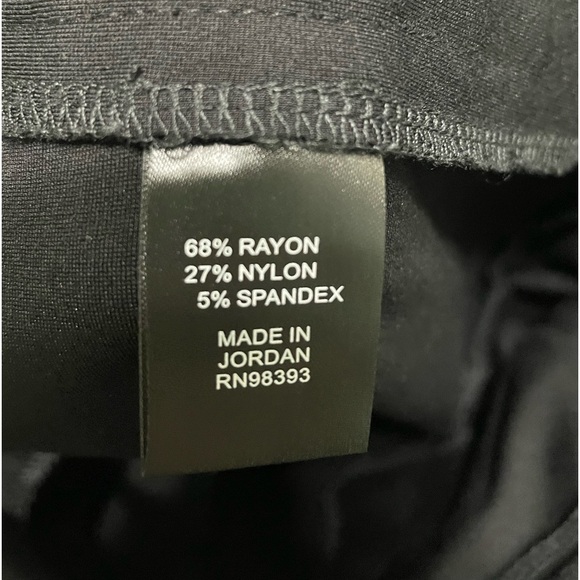 Slimming Options black leggings size L are made to hold in your chub all over - Picture 6 of 6